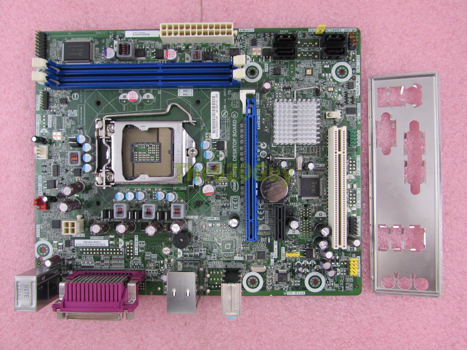 Материнские платы desktop. Intel motherboard dh61ww. Intel desktop Board dh61ww. Материнская плата Intel desktop Board 02. Intel desktop Board материнка h61.