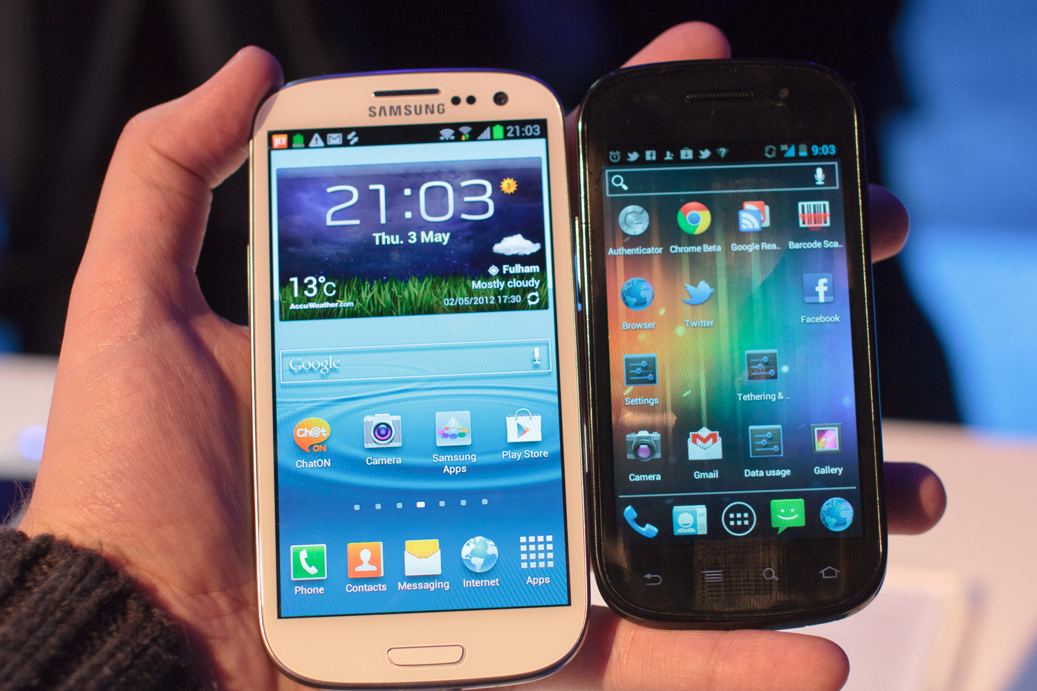 Обзор телефона samsung galaxy. Samsung Galaxy 2012. Samsung Galaxy s3 2012. Samsung Galaxy s 3 2012 года. Samsung s3 2015.